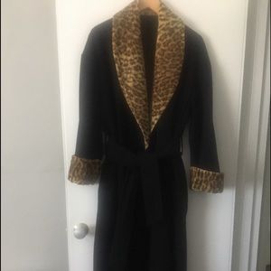 RALPH LAUREN Black with Leopard Collar and Cuffs-Coat bathrobe style!!  Vintage